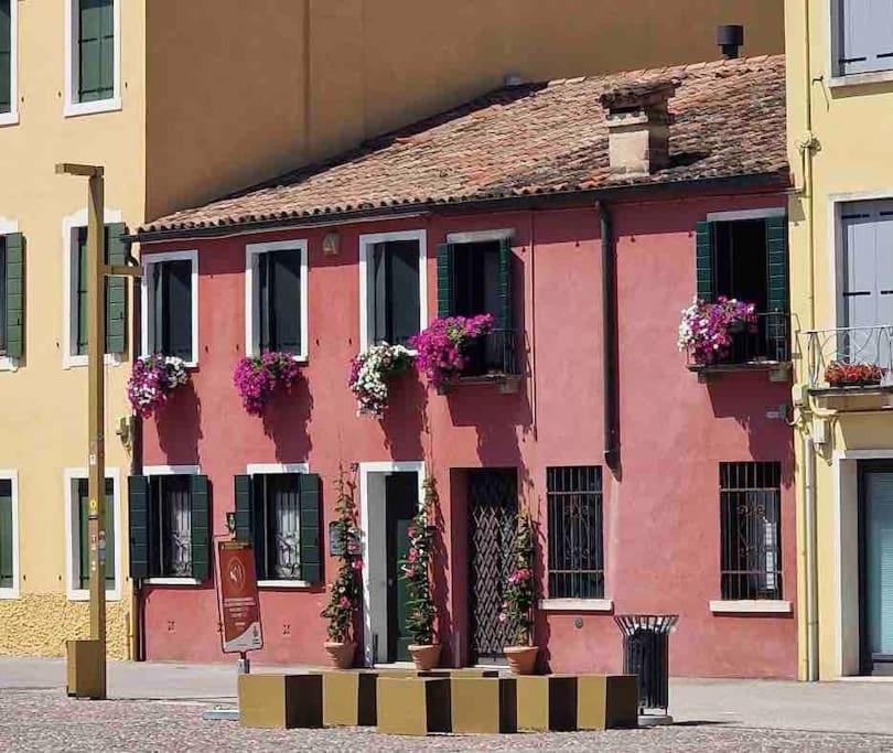 Storico Alloggio Fronte Piazza In Borgo Portello Padova Exterior photo